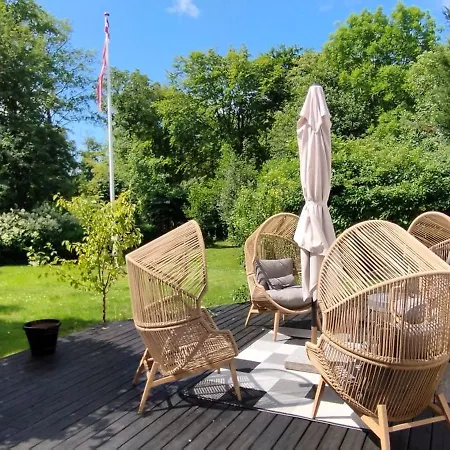 Hyggen Og Hulen Inkluderer Gratis Adgang Til 6 Svommehaller I Oplandet * Norre Nebel